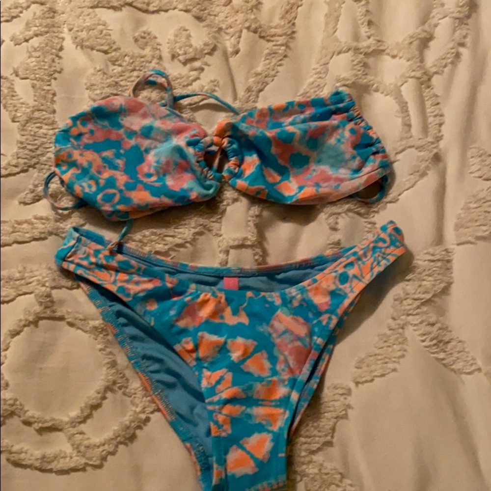 Victoria’s Secret swimsuit BN